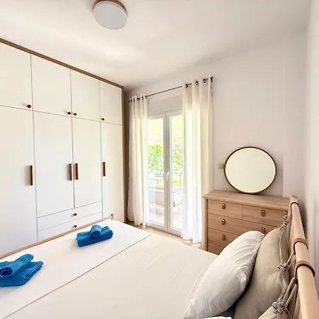 New With Private Yard 150m From *
