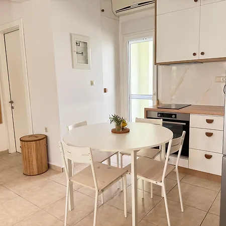 New With Private Yard 150m From *
