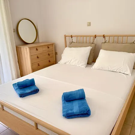 New With Private Yard 150m From Διαμέρισμα *