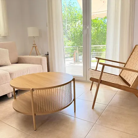 New With Private Yard 150m From