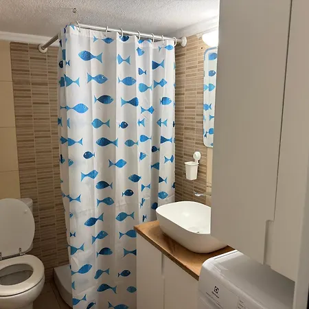 Διαμέρισμα New With Private Yard 150m From *